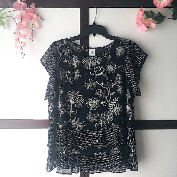 CAbi Tops - Cabi blouse